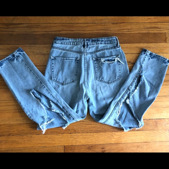 26 PacSun Light Mom Jeans size 26 Ripped Distressed Button Fly - Picture 8 of 8